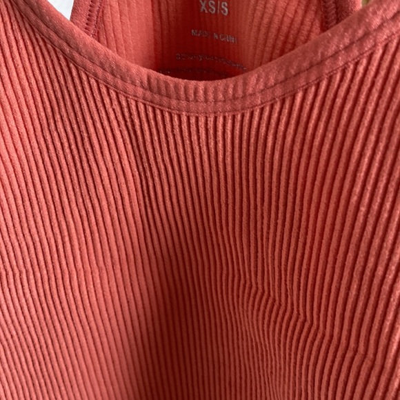 workout cami in coral - Picture 4 of 4